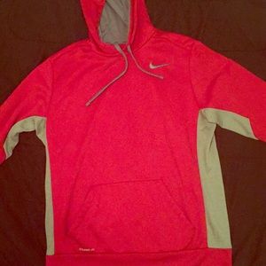 BRAND NEW NIKE THERMA FIT HOODIE!!